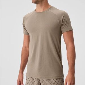 Alo Men’s Triumph Raglan T